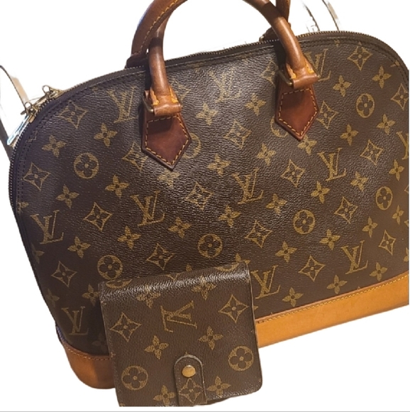 Louis Vuitton Handbags - Authentic LV Alma PM and wallet